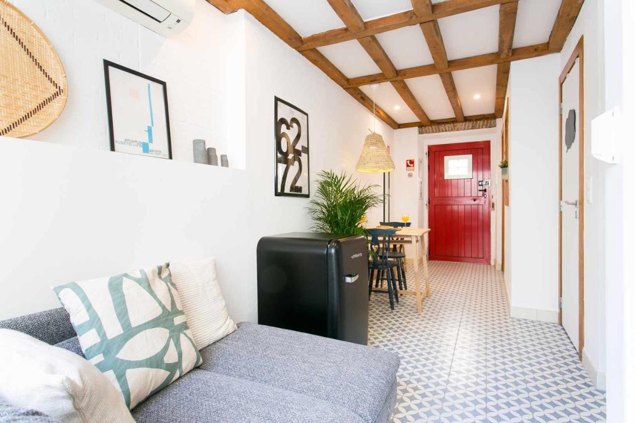 Trendy With Terrace Lx Factory Apartment